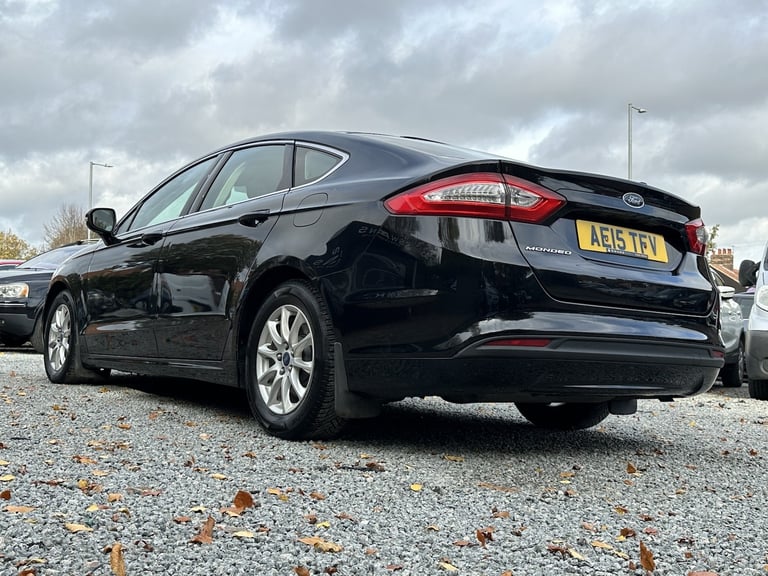 2015 Ford Mondeo 2.0 TDCi EcoNetic Zetec Diesel Manual 5 Door Hatchback Black