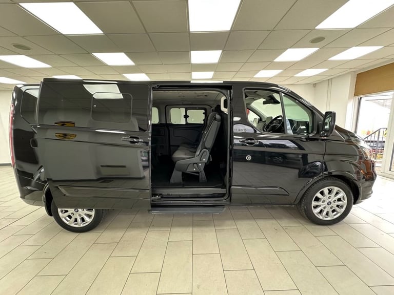 2020 Ford Tourneo Custom 2.0 EcoBlue 130ps L/R 8 Seater Titanium Auto MPV DIESEL Automatic