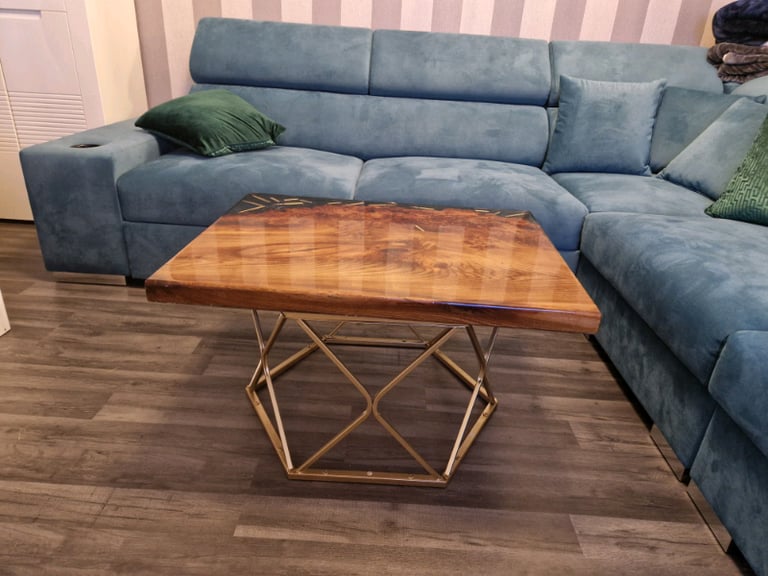 image for Epoxy resin tables 
