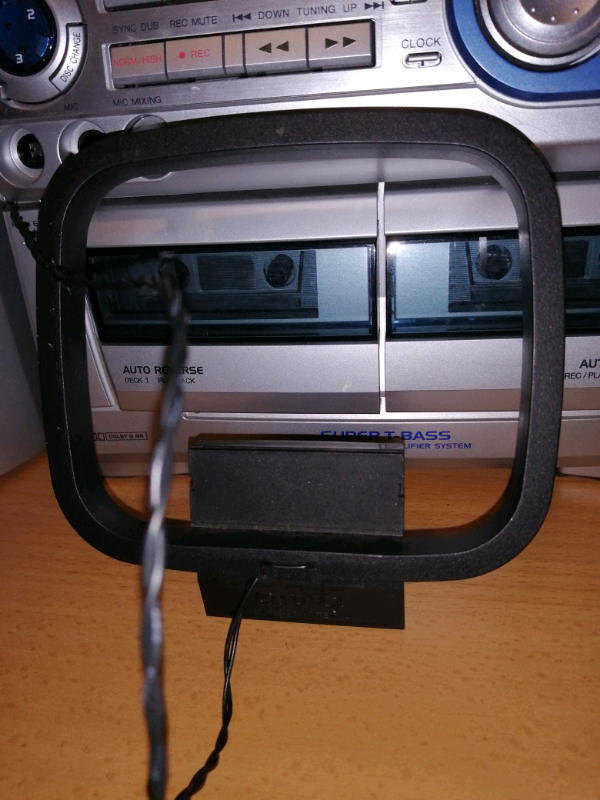 Boxed Aiwa midi hi fi system. No speakers