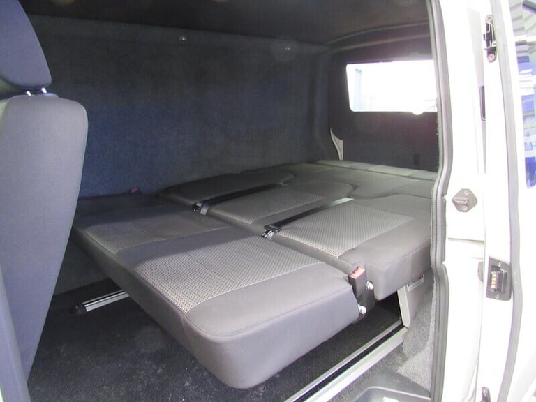 2022 Volkswagen Transporter TDI T28 Highline NO VAT DAY CAMPER VAN WITH HEATER AND SMART BED 2.0 ...