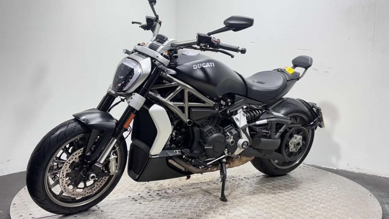 Ducati Xdiavel DIAVEL X 2016 5K STUNNING, WARRANTY, MOT, NEW TYRES