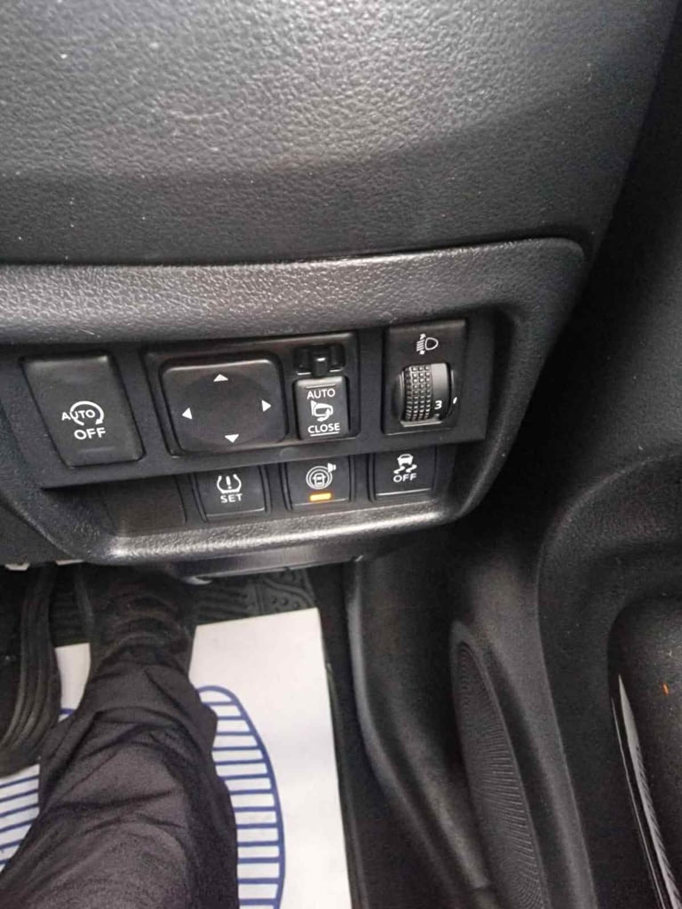 Nissan, JUKE, Hatchback, 2014, Manual, 1461 (cc), 5 doors