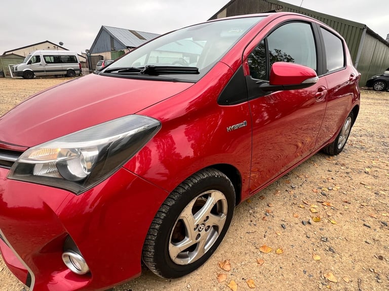 2016 Toyota Yaris 1.5 VVT-h Icon E-CVT Euro 6 5dr HATCHBACK Petrol/Electric Hybrid Automatic