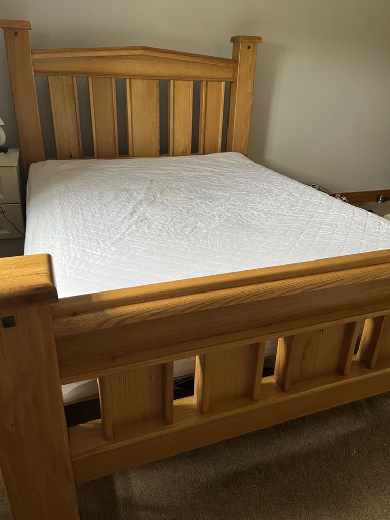 Solid OAK King Size Bed (5ft)