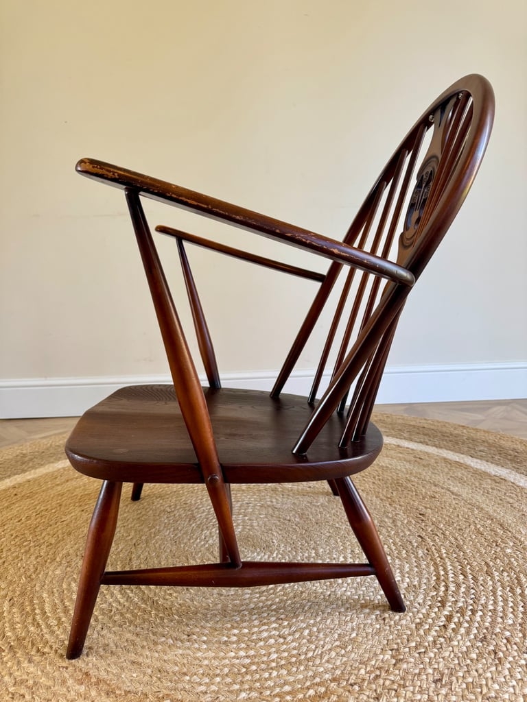 Ercol mid century vintage 307 Fleur De Lis tub armchair 