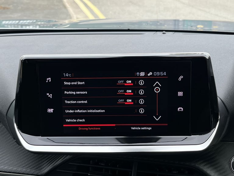  Peugeot 2008 SUV 1.2 Puretech Allure Premium  Plus Suv 5dr Petrol Eat Euro 6