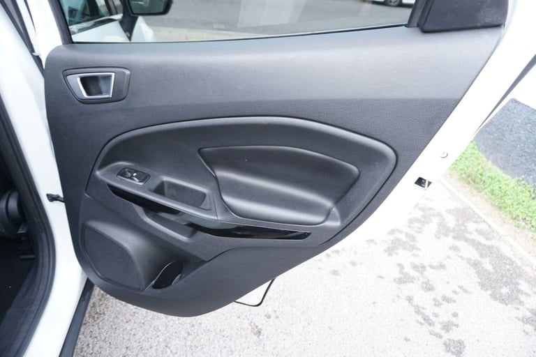 2018 Ford Ecosport 1.0T EcoBoost Titanium Euro 6 (s/s) 5dr HATCHBACK Petrol Manual