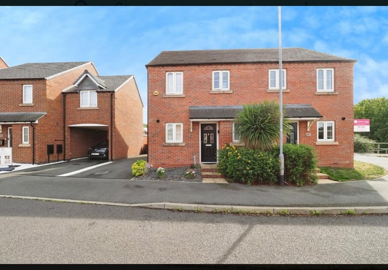 3 Bed Semi-Detached House, Adams Park Way, NG17