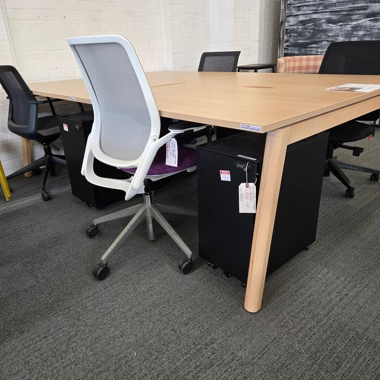Used Office Furniture! Chair, desk, storage, booth, seating and more! ♻️✅♻️
