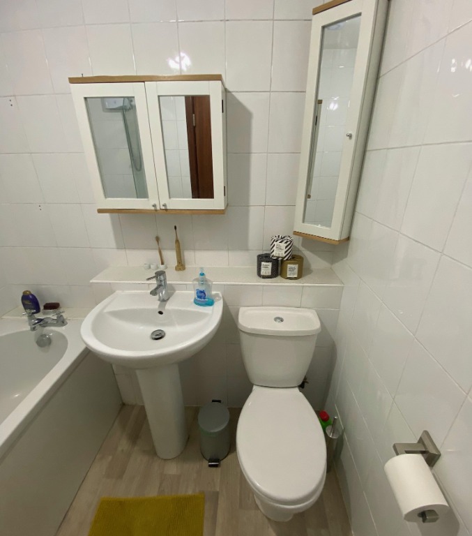 2 bedroom flat in Pitt Street, Bonnington, Edinburgh, EH6 4BU