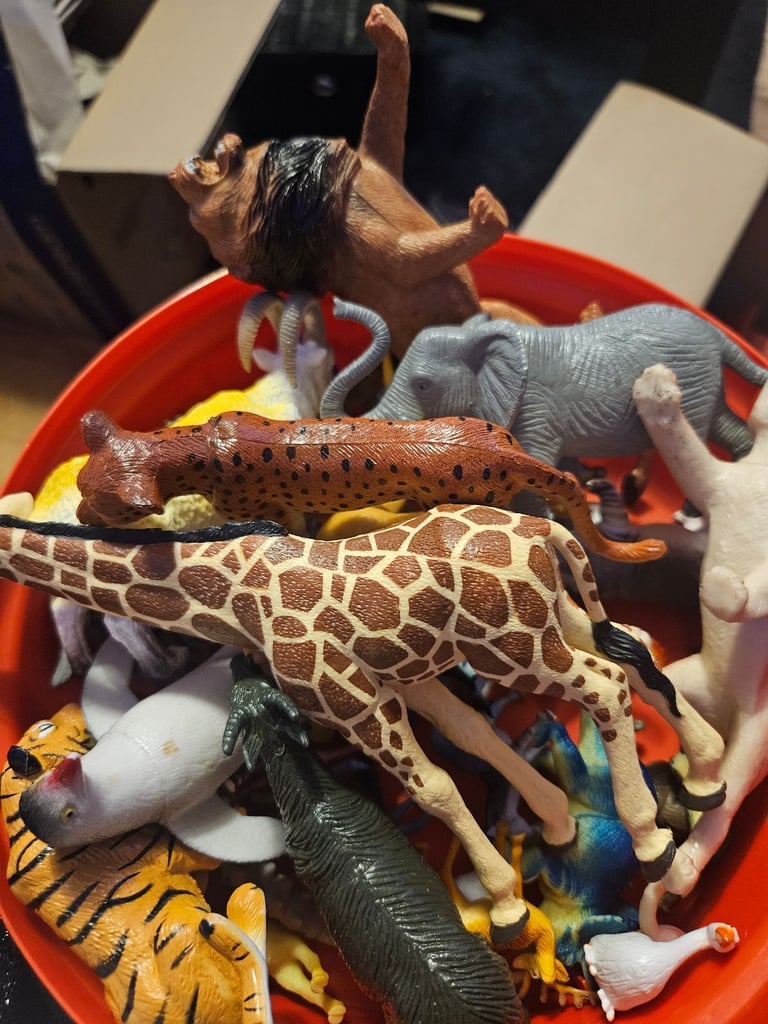 image for Tub of animal toys