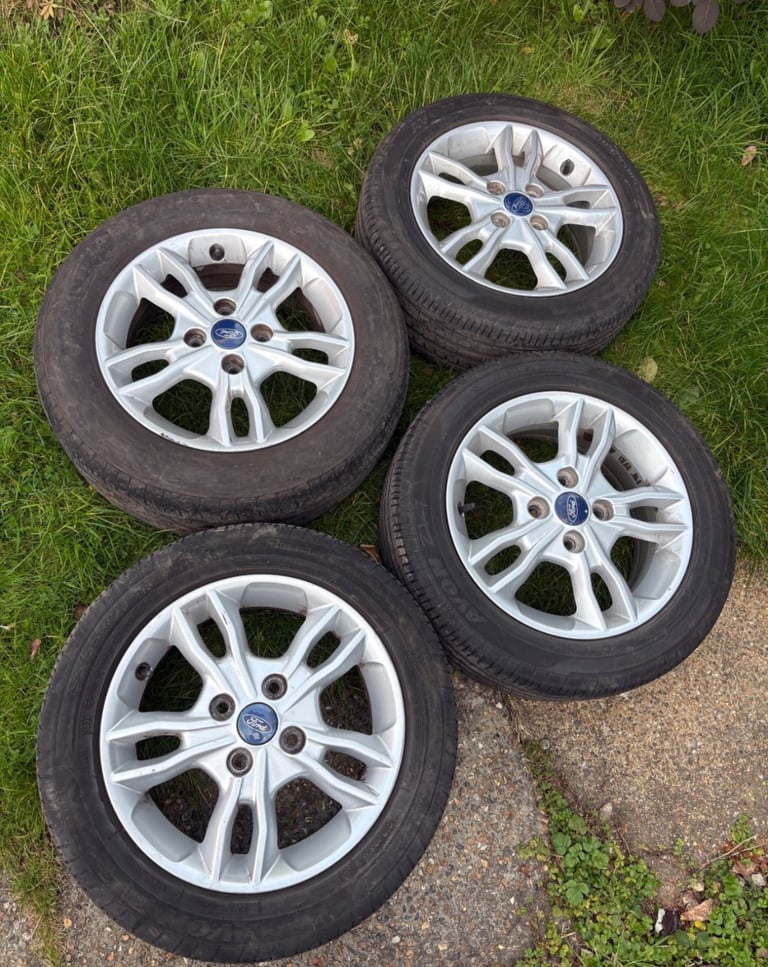 15” 4x108 Ford fiesta zetec ecoboost spoke alloy wheels alloys with tyres Mk8