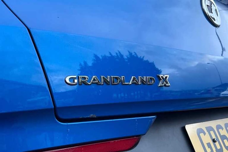 2020 Vauxhall Grandland X 1.2 Turbo SRi Nav 5dr HATCHBACK PETROL Manual