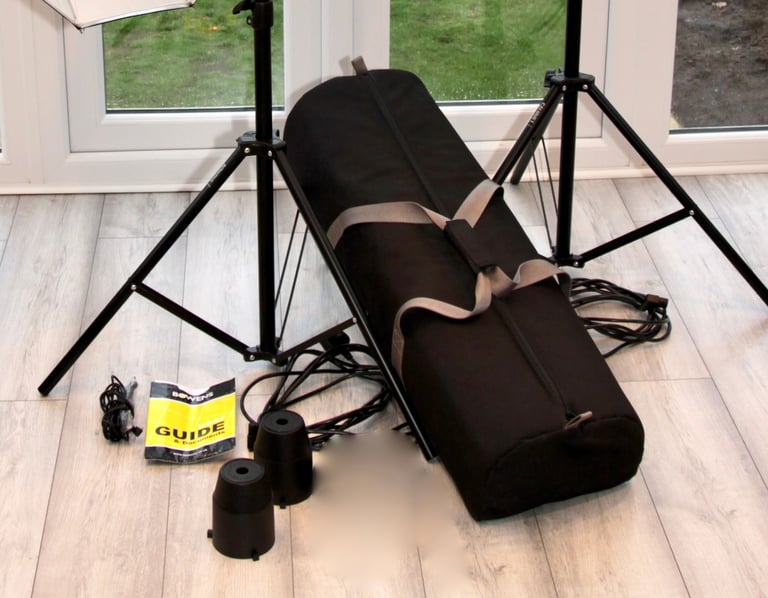  Bowens Esprit Gemini GM500 2-Head Flash Kit with Softbox , Umbrella . & Kit bag