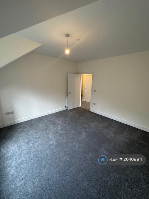 3 bedroom flat in Parkfield Road, Torquay, TQ1 (3 bed) (#2640994)