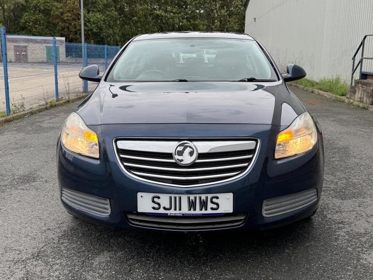 image for Vauxhall, INSIGNIA, Hatchback, 2011, Manual, 1956 (cc), 5 doors