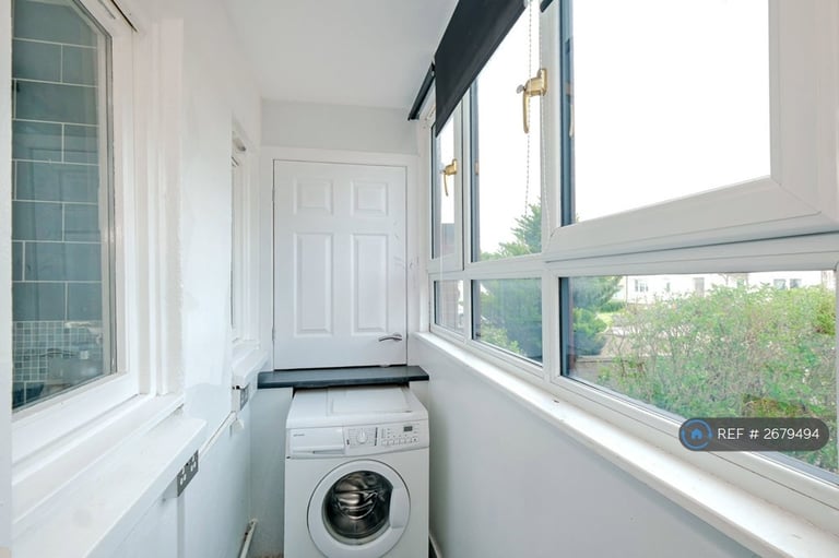 2 bedroom flat in Northfield, Aberdeen, AB16 (2 bed) (#2679494)