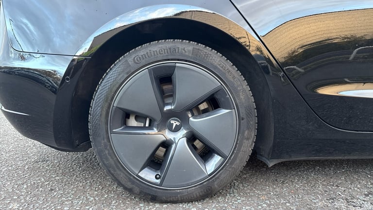 2022 Tesla Model 3 Long Range AWD 4dr Auto Electric Saloon Saloon Electric Automatic