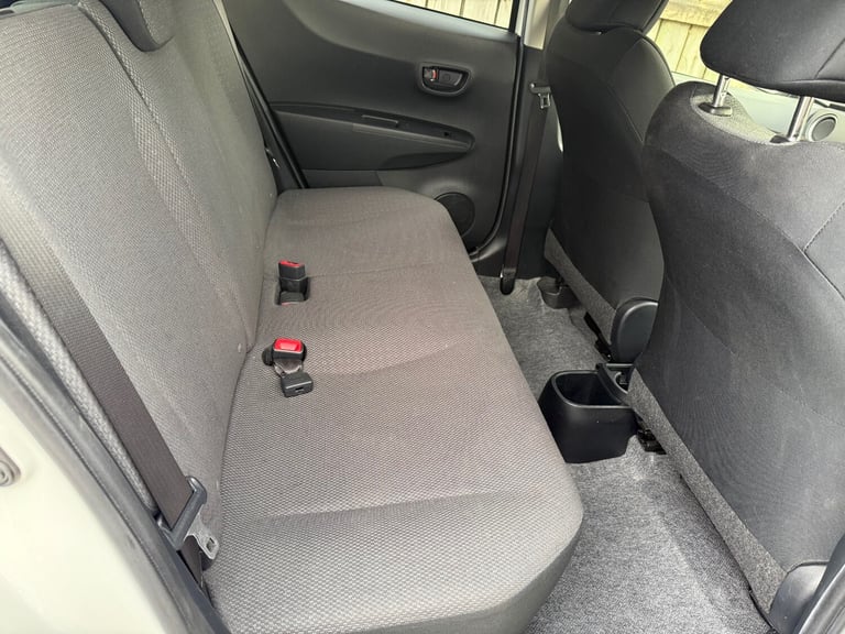 TOYOTA YARIS Active Auto ULEZ Low Milage