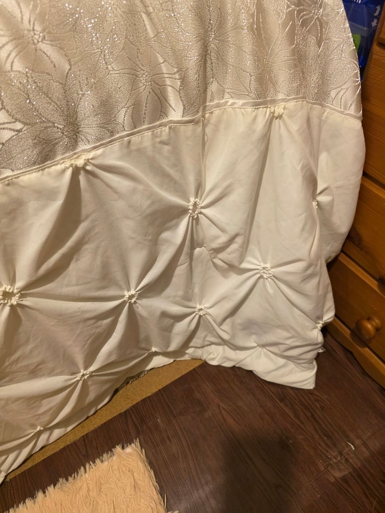 Cream sparkly  duvet set . £30.00 Ono