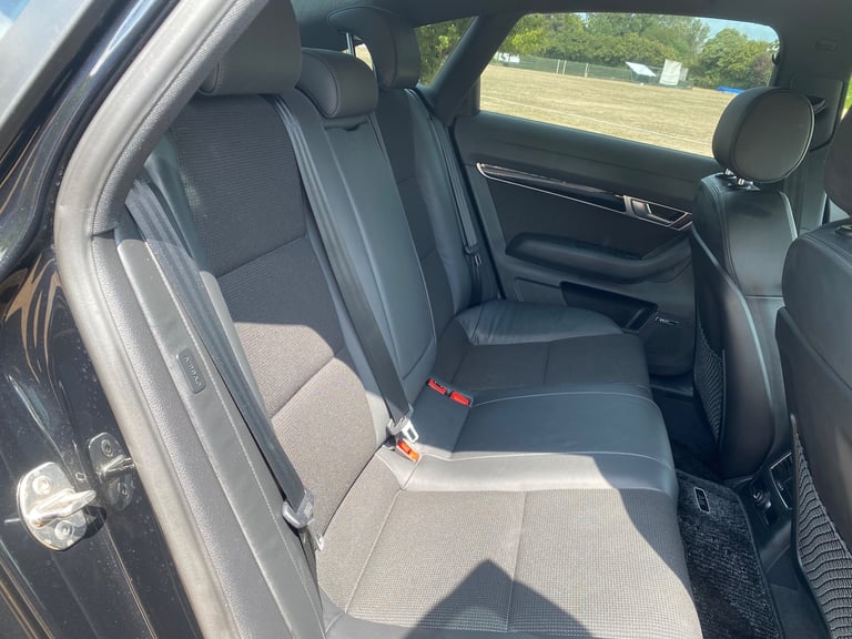 2010 Audi A6 SALOON 2.8 FSI V6 S LINE TIPTRONIC QUATTRO EURO 5(s/s) 5dr Petrol