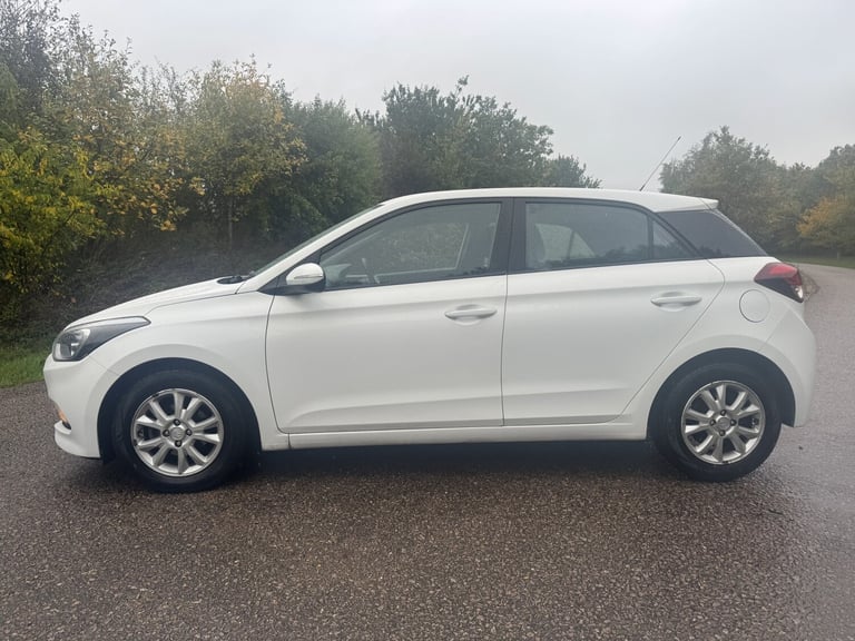 HYUNDAI I20 1.2 SE 2017