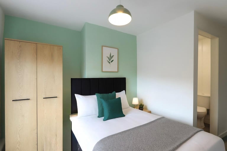 Ensuite rooms - Stodman Street 