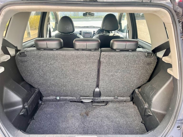 2010 Nissan Note 1.6 16V Tekna Auto Euro 4 5dr MPV Petrol Automatic