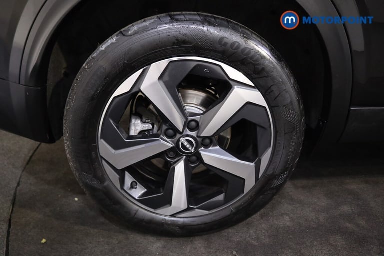 2023 Nissan Qashqai 1.3 DiG-T MH N-Connecta 5dr HATCHBACK PETROL Manual