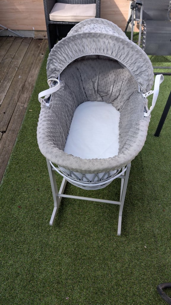 Moses basket 