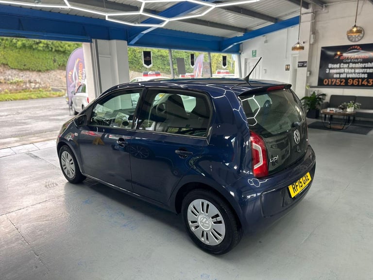 VOLKSWAGEN UP 1.0 BlueMotion Tech Move up! 2015
