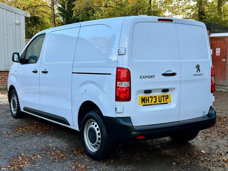 2023 Peugeot Expert 2.0 BlueHDi 1400 Professional Premium + Standard Panel Van MWB Euro 6 6dr PAN...