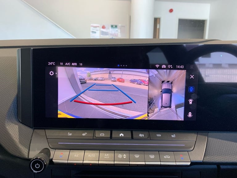 2023 Vauxhall Astra 115kW Ultimate 54kWh 5dr Auto Hatchback Electric Automatic