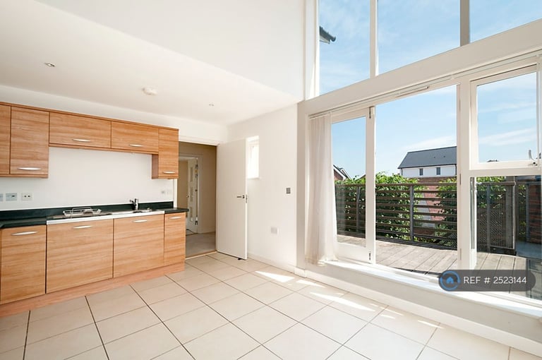 4 bedroom house in Braeburn Way, Kings Hill, West Malling, ME19 (4 bed) (#2523144)