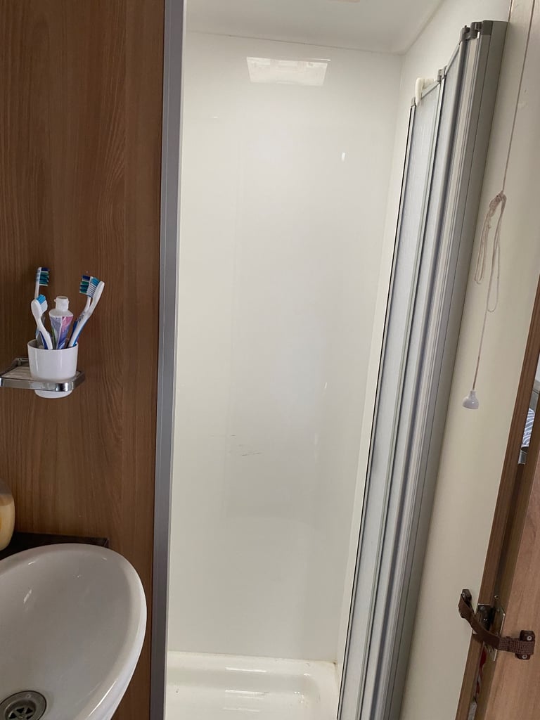 2017 Bailey pursuit 570/6