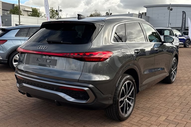2025 Audi Q5 2.0 TDI S line S Tronic quattro Euro 6 (s/s) 5dr SUV Automatic