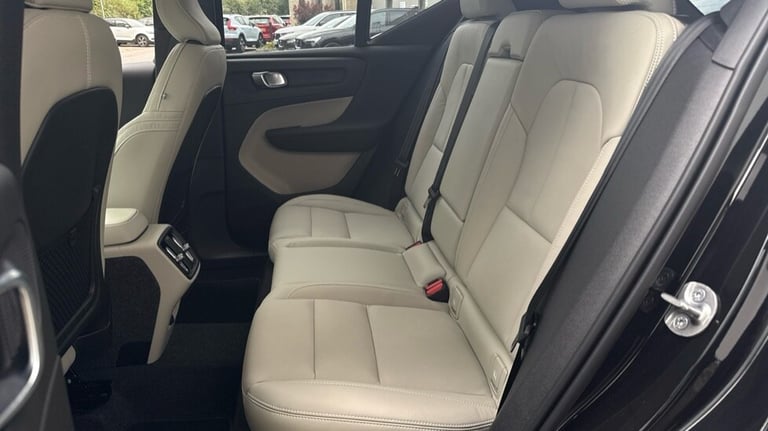 2025 Volvo XC40 Ultra, B3 Mild hybrid, Petrol, Bright Estate Petrol Automatic