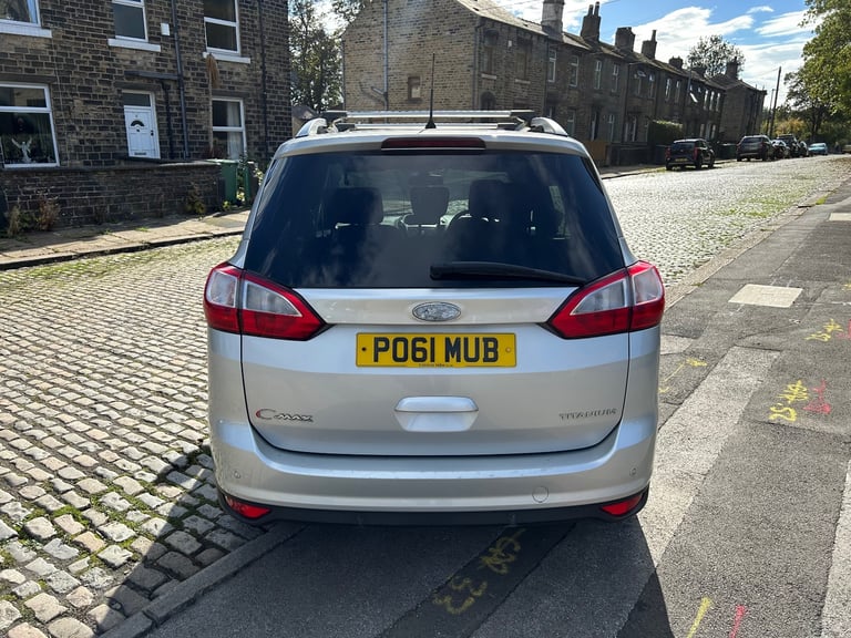 2012 (61) FORD GRAND C-MAX 1.6 TDCI TITANIUM   7 SEATER