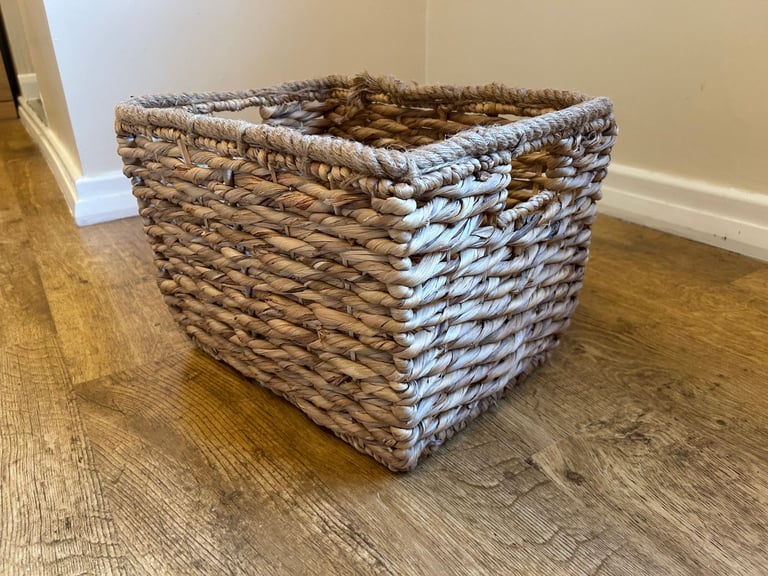 image for Wicker Organiser Basket, woven around sturdy metal frame