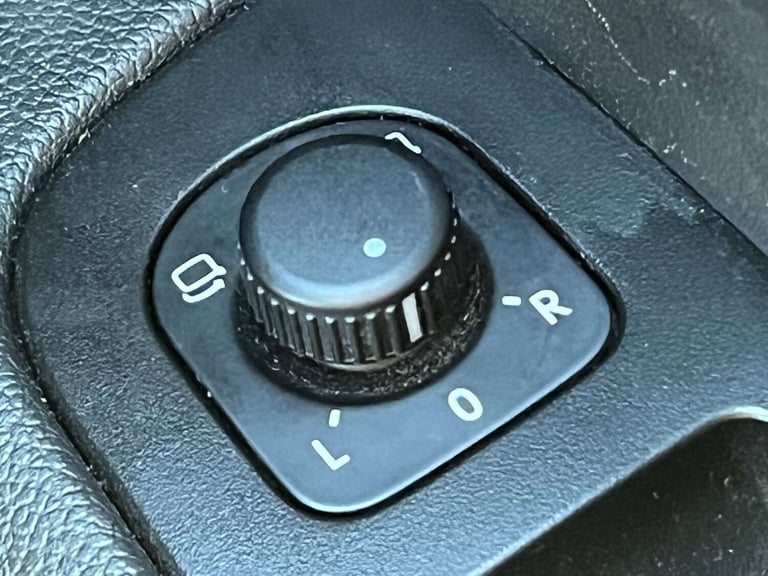 2014 Skoda Superb 1.6 TDI SE GreenLine III Estate 5dr Diesel Manual Euro 5 (s/s) (105 ps) Estate ...