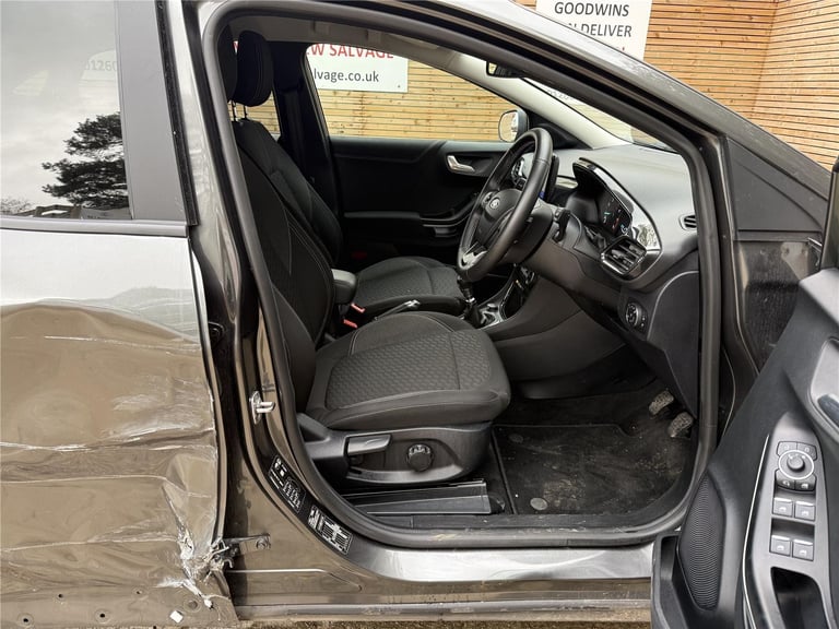 2024 FORD PUMA TITANIUM 1.0T HYBRID ACCIDENT DAMAGED REPAIRABLE SALVAGE 