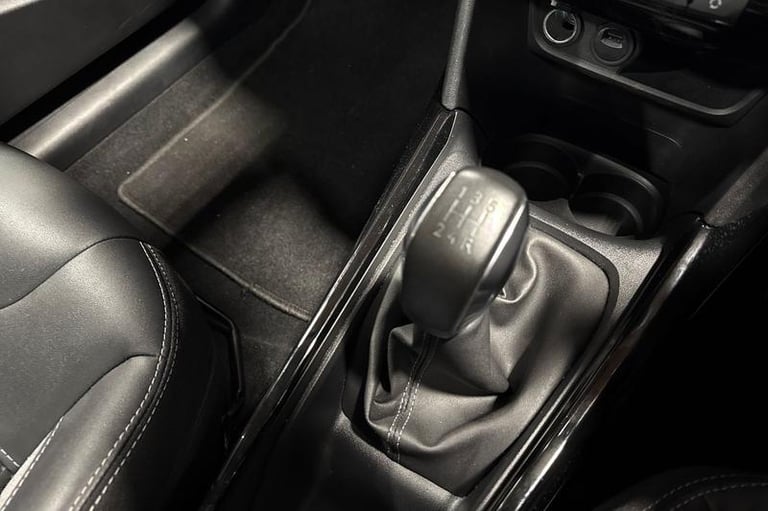 2018 Peugeot 2008 1.2 PureTech Allure Premium 5dr [Start Stop] HATCHBACK PETROL Manual