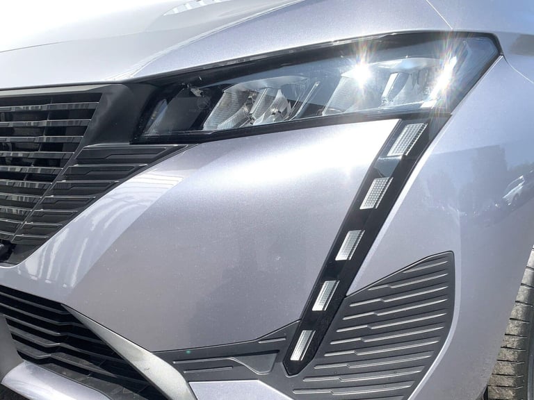 2022 Peugeot 308 1.2 PureTech Active Premium EAT Euro 6 (s/s) 5dr HATCHBACK Petrol Automatic