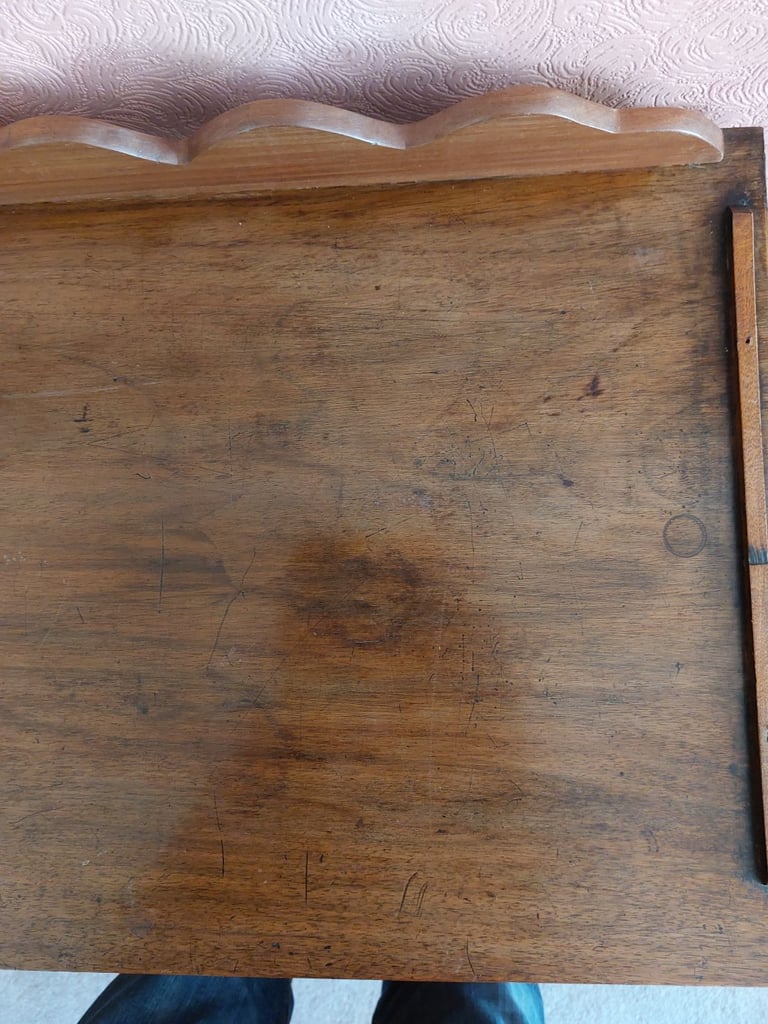 Victorian Walnut What-not / Canterbury