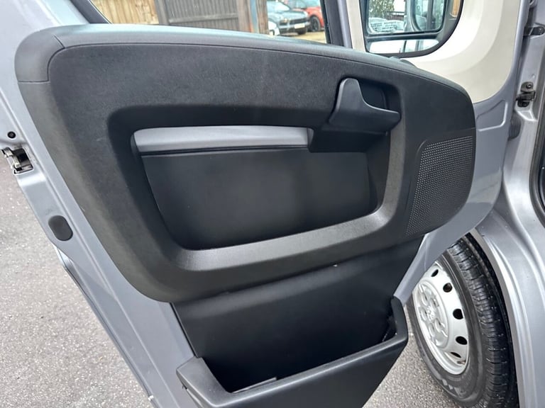 2022 Peugeot Boxer 2.2 BlueHDi 335 Professional Panel Van 5dr Diesel Manual L3 H2 Euro 6 (s/s) PA...