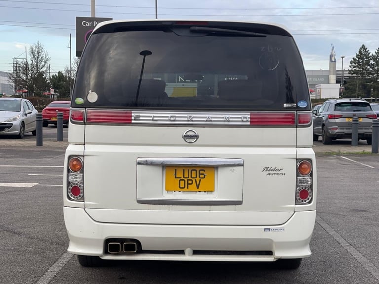 2006 NISSAN ELGRAND E51 AUTO
