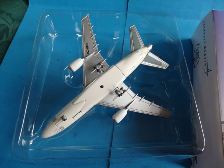 Jet X 1:400 Scale L-1011 Tristar Saudia Arabia  HZ-HM6  