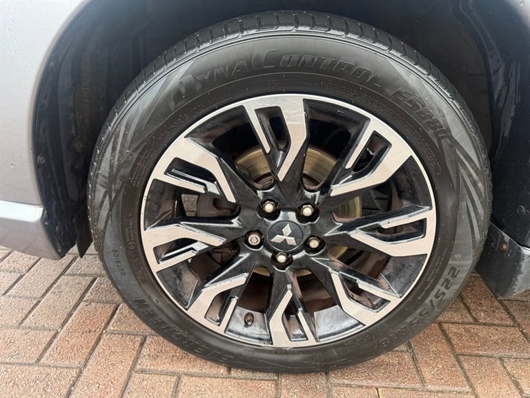 2018 Mitsubishi Outlander 2.0h 12kWh 4h SUV 5dr Petrol Plug-in Hybrid CVT 4WD Euro 6 (s/s) (200 p...