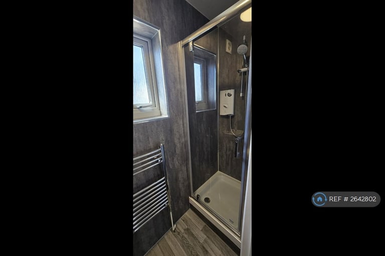1 bedroom in Victoria Street, Gillingham, ME7 (#2642802)